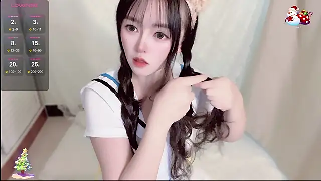 Snapshot of Anana- chatting on 01-06-26, 08:40 Anana- online show from 01-06-26, 08:40