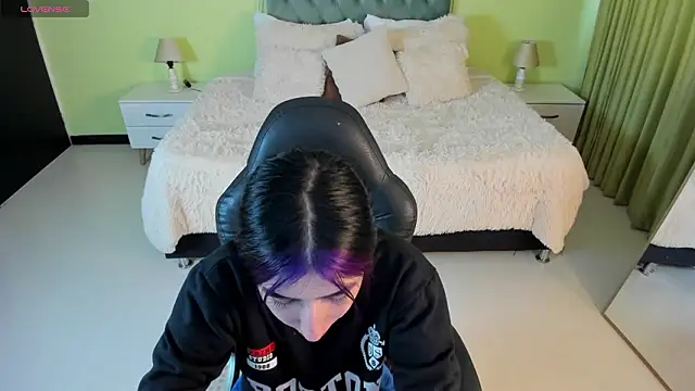 Celeste Rous   online show from 02-13-26, 12:27