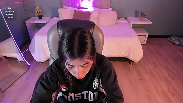 Celeste Rous   online show from 03-27-26, 12:39