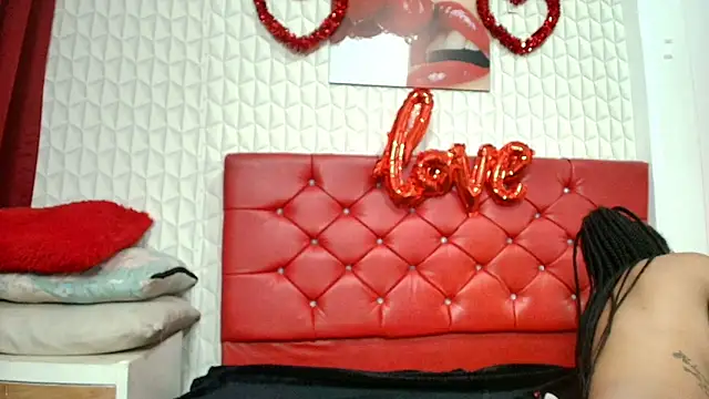 Elizabetth Roman online show from 04-06-26, 08:32