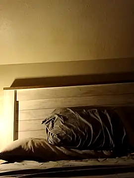 iLOVETRAY96 online show from 12-20-25, 07:44