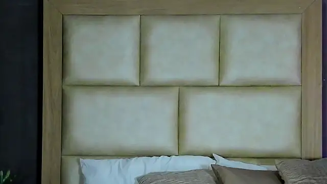 TaniaRedd  online show from 02-20-26, 01:24