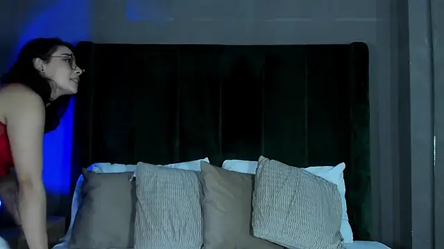 TaniaRedd  online show from 03-03-26, 01:51