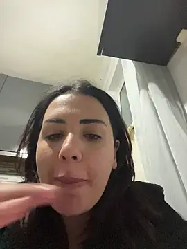 tesaa1212 online show from 12-20-25, 03:59