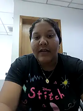 Snapshot of VaneandRossy chatting on 02-25-26, 02:12 VaneandRossy online show from 02-25-26, 02:12