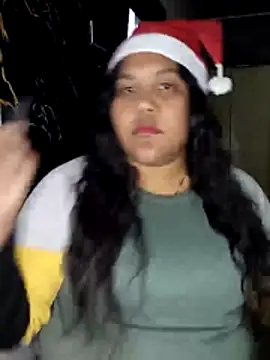 VaneandRossy online show from 12-20-25, 04:37