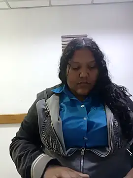 Snapshot of VaneandRossy chatting on 03-04-26, 09:11 VaneandRossy online show from 03-04-26, 09:11