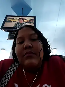 Snapshot of VaneandRossy chatting on 02-14-26, 05:02 VaneandRossy online show from 02-14-26, 05:02