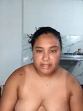 Snapshot of VaneandRossy chatting on 02-04-26, 02:17 VaneandRossy online show from 02-04-26, 02:17