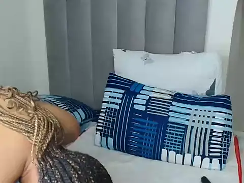 Snapshot of Sassy_S chatting on 02-13-26, 10:59 Sassy S online show from 02-13-26, 10:59