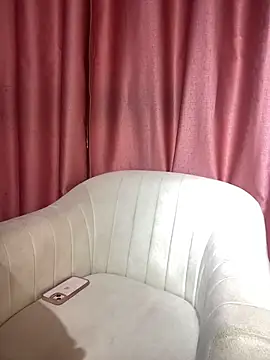 petite tatis online show from 12-18-25, 08:01