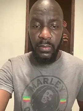 Snapshot of goldenshower2451 chatting on 12-19-25, 04:05 goldenshower2451 online show from 12-19-25, 04:05