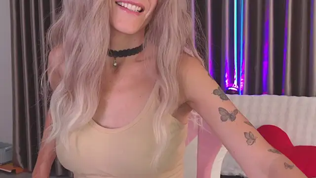 Snapshot of betty_xoxoo chatting on 04-30-26, 11:17 betty xoxoo online show from 04-30-26, 11:17