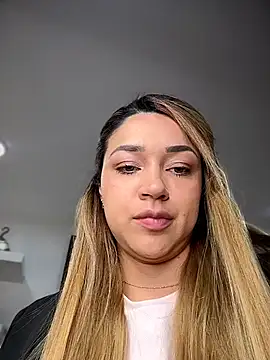 Aria Byers online show from 01-10-26, 04:41