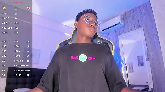 teylor lovee online show from 03-12-26, 08:24