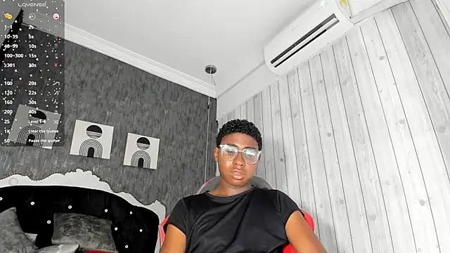 teylor lovee online show from 03-08-26, 09:18