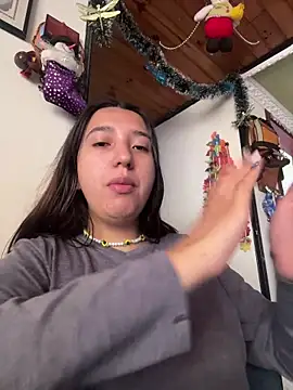 Alix Rousses21 online show from 12-20-25, 04:10