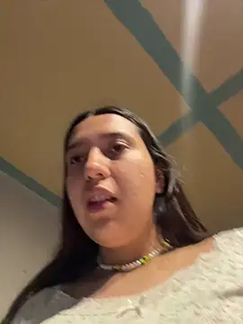 Alix Rousses21 online show from 12-20-25, 04:04