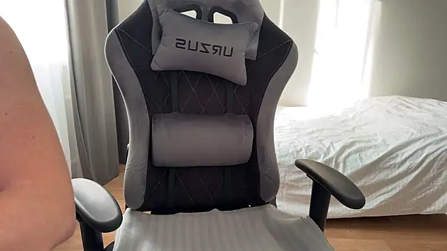 Snapshot of Sweets_9 chatting on 02-21-26, 05:20 Sweets 9 online show from 02-21-26, 05:20