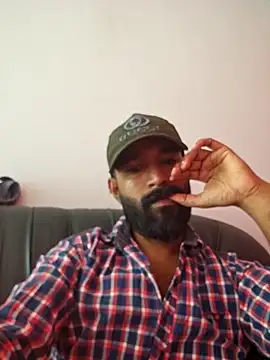 Snapshot of Bigkannan chatting on 05-09-26, 09:56 Bigkannan online show from 05-09-26, 09:56
