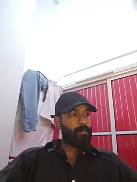 Snapshot of Bigkannan chatting on 06-21-26, 09:37 Bigkannan online show from 06-21-26, 09:37