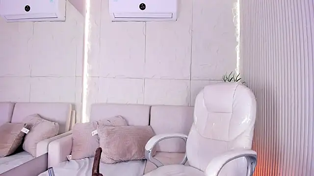 MarelynSummer online show from 04-15-26, 11:38