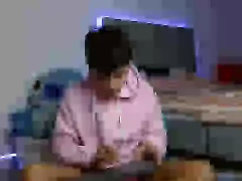 Sebas Ross04 online show from 12-14-25, 06:52