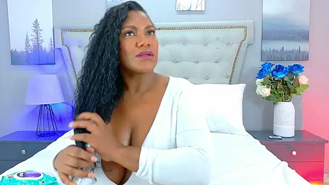 AnnieLeigt online show from 03-07-26, 01:05