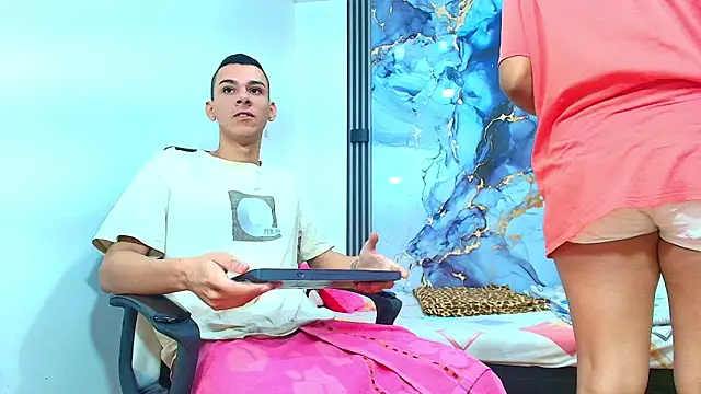 Valentina and sneider  online show from 02-02-26, 07:02