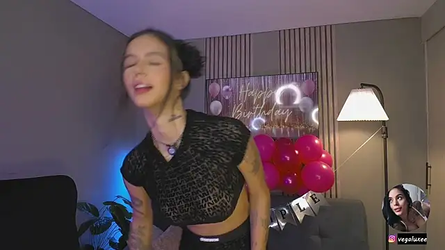 VegaLuxe online show from 03-21-26, 03:27