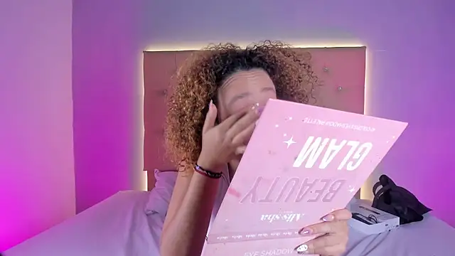 EmmaLawrence  online show from 02-13-26, 09:09