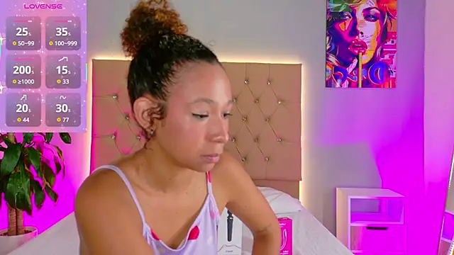 EmmaLawrence  online show from 03-13-26, 09:03