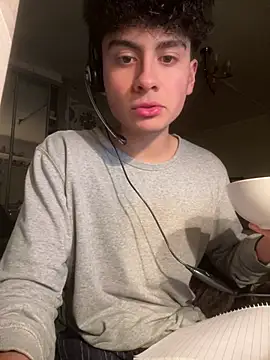 Snapshot of hungspanishtwink chatting on 02-09-26, 07:45 hungspanishtwink online show from 02-09-26, 07:45