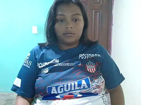 Snapshot of caro_lil chatting on 07-10-26, 02:44 caro lil online show from 07-10-26, 02:44