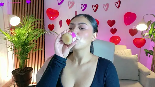 victoria   moon online show from 02-12-26, 01:11