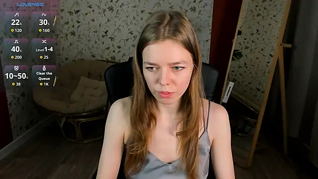 Tina Tayllor  online show from 12-21-25, 06:42