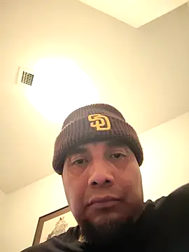 Snapshot of moneytalk516 chatting on 12-04-25, 04:55 moneytalk516 online show from 12-04-25, 04:55