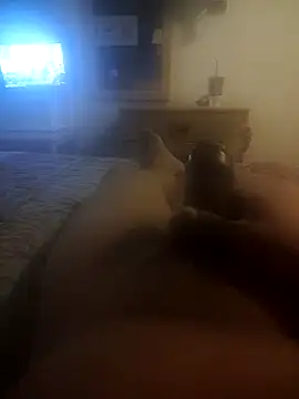 Snapshot of moneytalk516 chatting on 01-08-26, 06:08 moneytalk516 online show from 01-08-26, 06:08