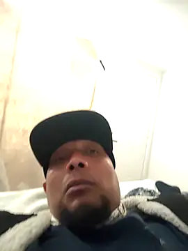 Snapshot of moneytalk516 chatting on 01-13-26, 08:57 moneytalk516 online show from 01-13-26, 08:57