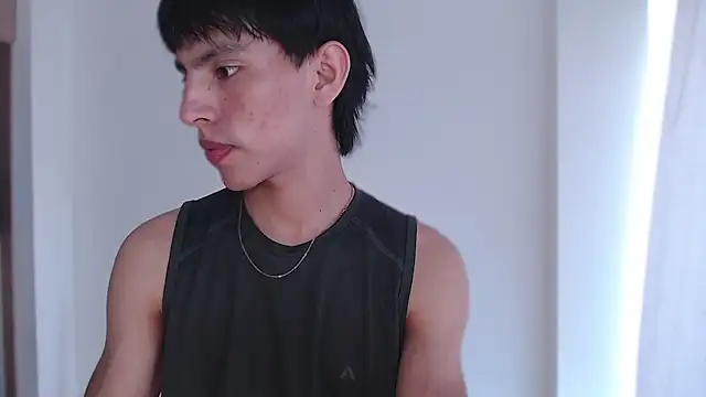 Snapshot of andrew_courtzz chatting on 02-24-26, 06:09 andrew courtzz online show from 02-24-26, 06:09