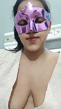 Snapshot of Shivani_hotty chatting on 05-29-26, 04:35 Shivani hotty online show from 05-29-26, 04:35