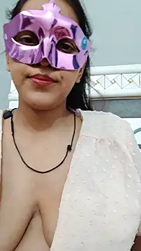 Snapshot of Shivani_hotty chatting on 05-17-26, 04:01 Shivani hotty online show from 05-17-26, 04:01