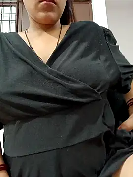 Snapshot of Shivani_hotty chatting on 04-24-26, 04:09 Shivani hotty online show from 04-24-26, 04:09