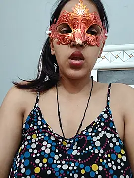 Snapshot of Shivani_hotty chatting on 05-15-26, 04:10 Shivani hotty online show from 05-15-26, 04:10
