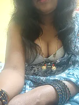 Snapshot of Preeti345 chatting on 12-22-25, 08:25 Preeti345 online show from 12-22-25, 08:25