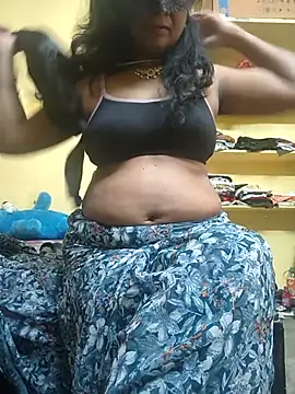 Snapshot of Preeti345 chatting on 12-16-25, 08:18 Preeti345 online show from 12-16-25, 08:18