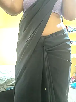 Snapshot of Preeti345 chatting on 12-05-25, 08:57 Preeti345 online show from 12-05-25, 08:57