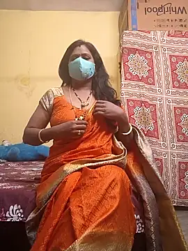 Snapshot of Preeti345 chatting on 12-19-25, 08:06 Preeti345 online show from 12-19-25, 08:06