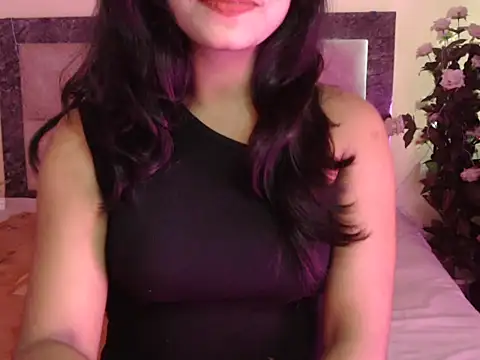 Lola Bebe online show from 04-12-26, 05:33