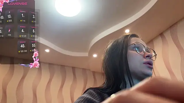 Snapshot of MeganBabyFox chatting on 01-13-26, 09:41 MeganBabyFox online show from 01-13-26, 09:41